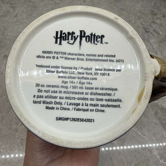 Harry Potter Hogwarts 20oz Premium Ceramic Mug: Featuring Hedwig The Owl Handle - Picture 5 of 5